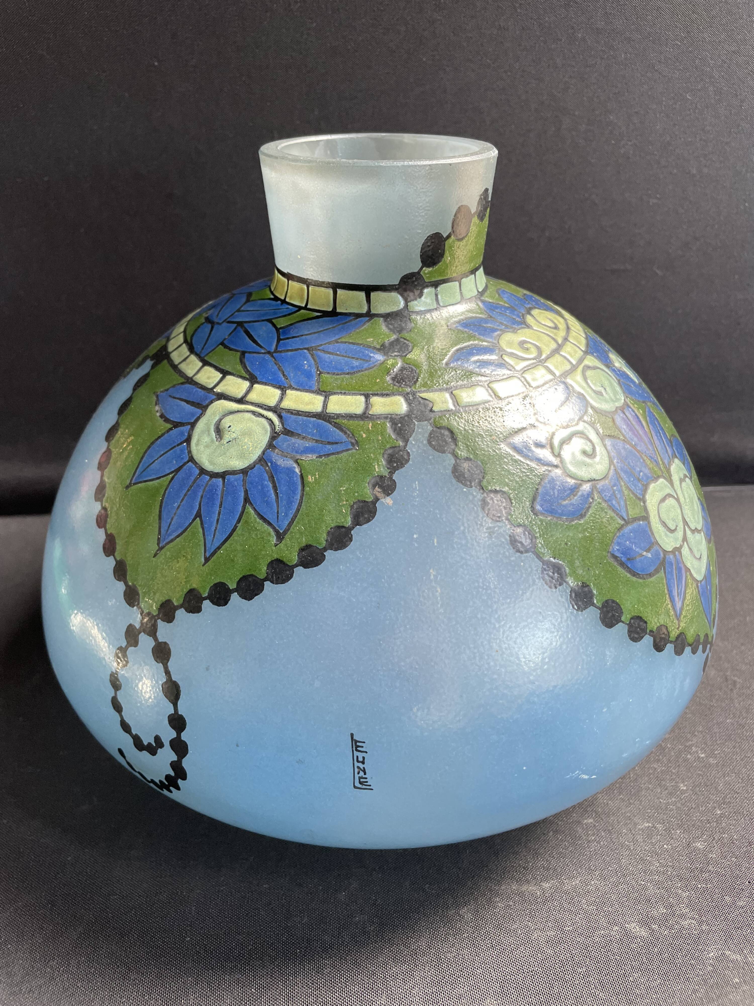 Vase Art Déco signé Verrerie de Leune (1861-1930)