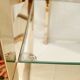 Paire de tables d'appoint dorées Roche Bobois