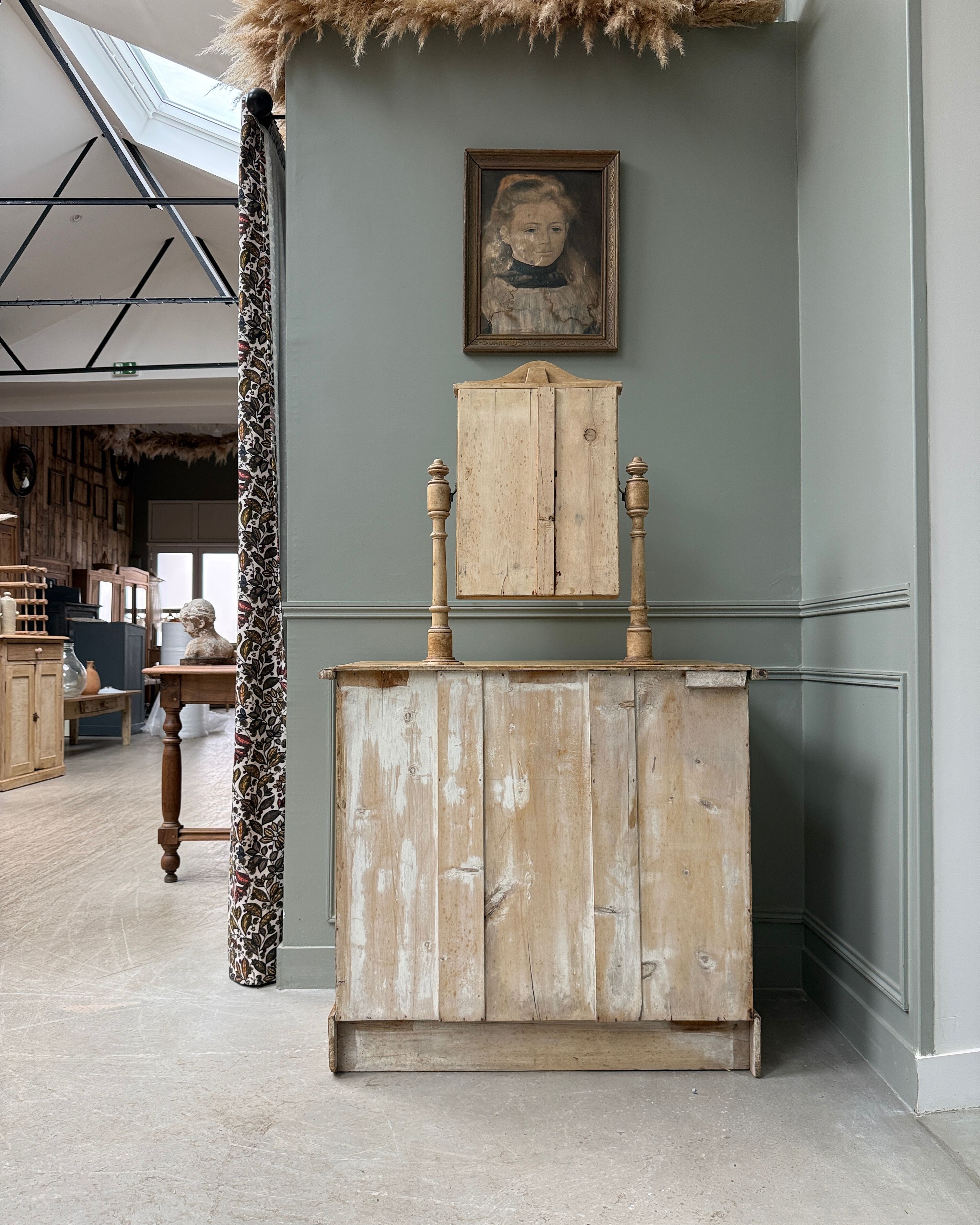 English dressing table