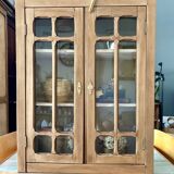 Small Parisian display case in raw wood