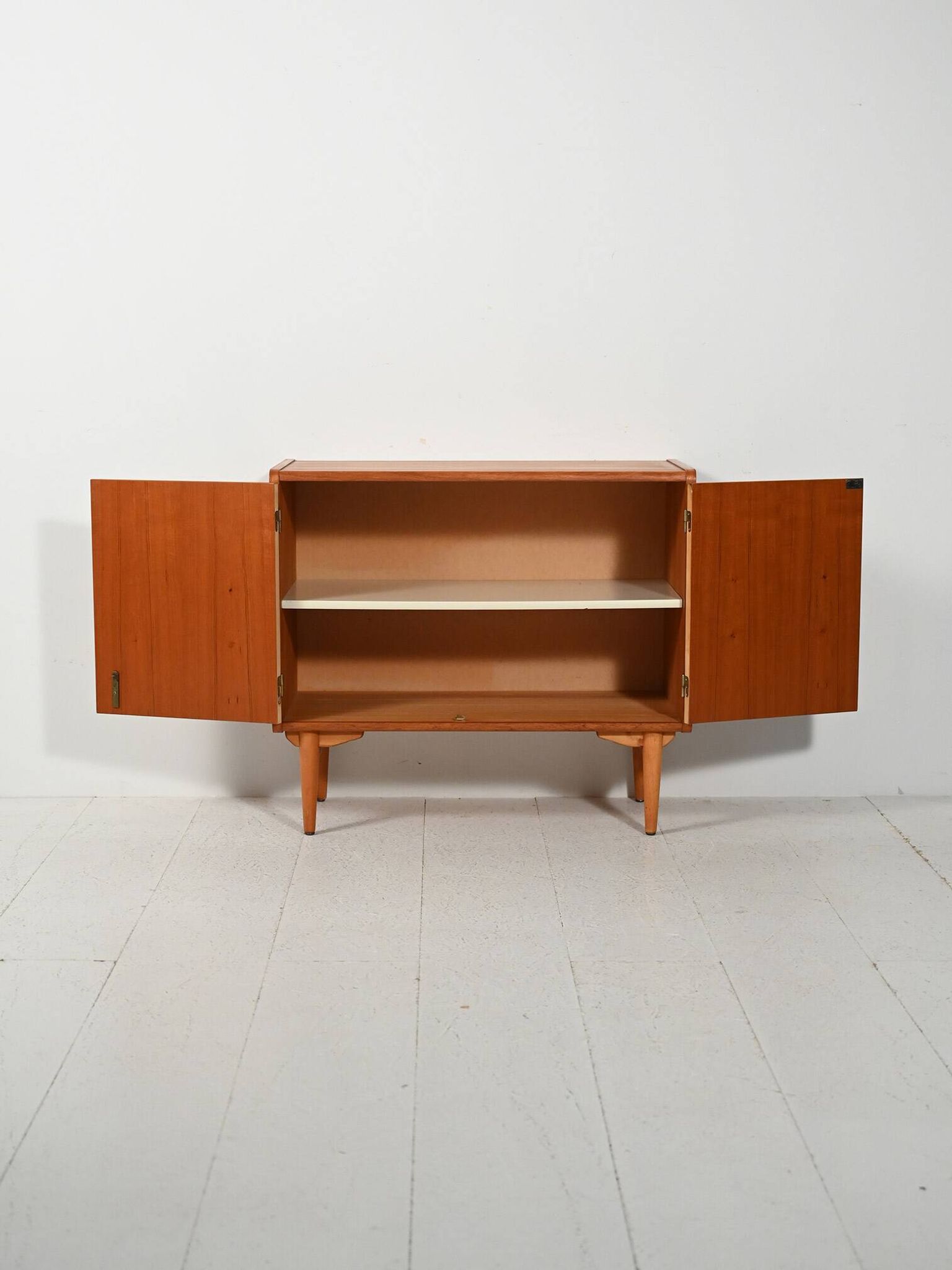 Cabinet en teck et chêne scandinave par Sonett, années 1960