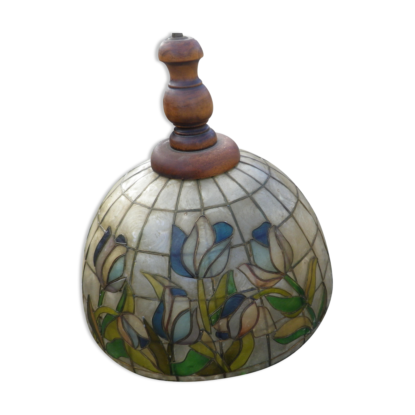 Mother-of-pearl pendant lamp