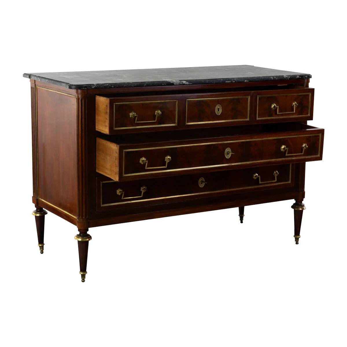 Commode Louis XVI des années 1830 avec dessus en marbre