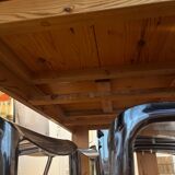 Breadwood extendable dining table