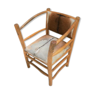 Fauteuil brutaliste en bois naturel