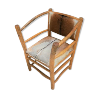 Fauteuil brutaliste en bois naturel