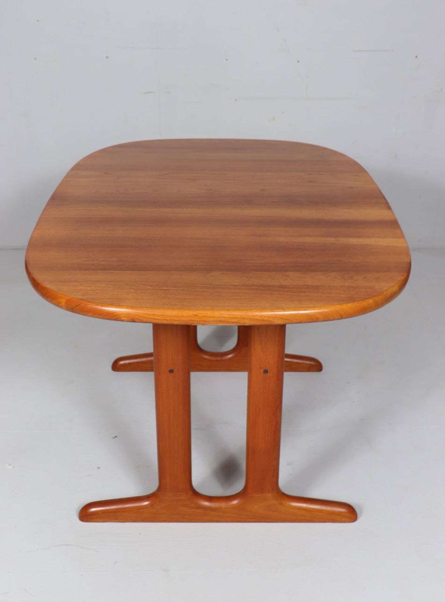 Mid-century extendable dining table/teak table by Glostrup, Denmark, 1960s.