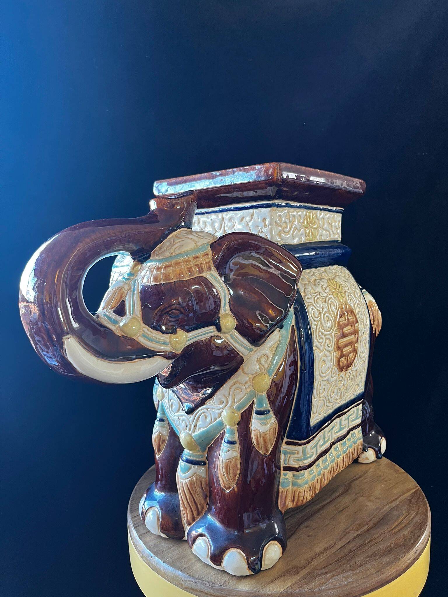 Vintage 70s xl ceramic elephant plant pot - brown