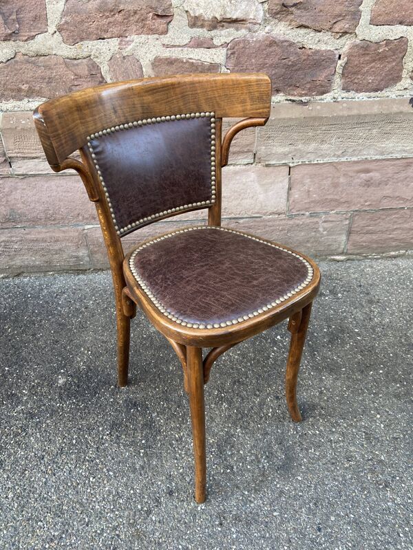 Paire de chaises de restaurant bois courbé simili cuir 50s