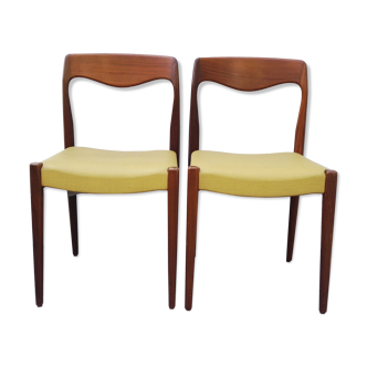 Scandinavian pair of chairs by Niels Otto Møller