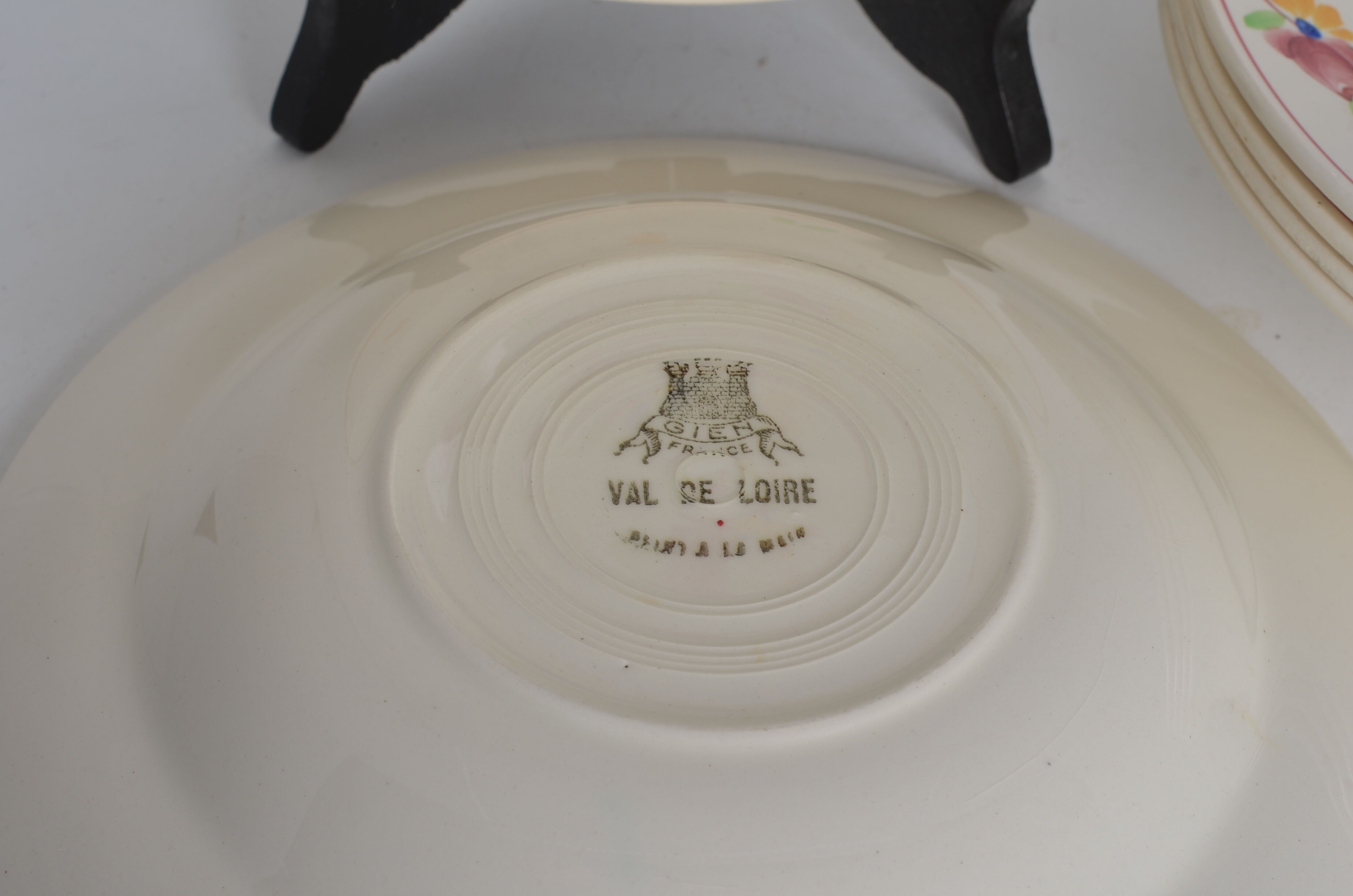 6 hollow plates Gien