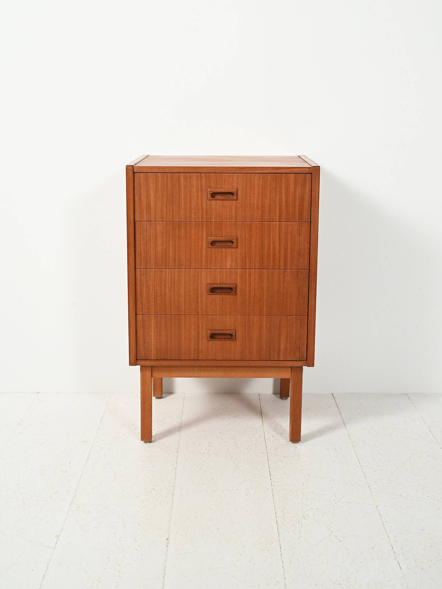 Scandinavian chest of drawers from the 1960s in mahogany