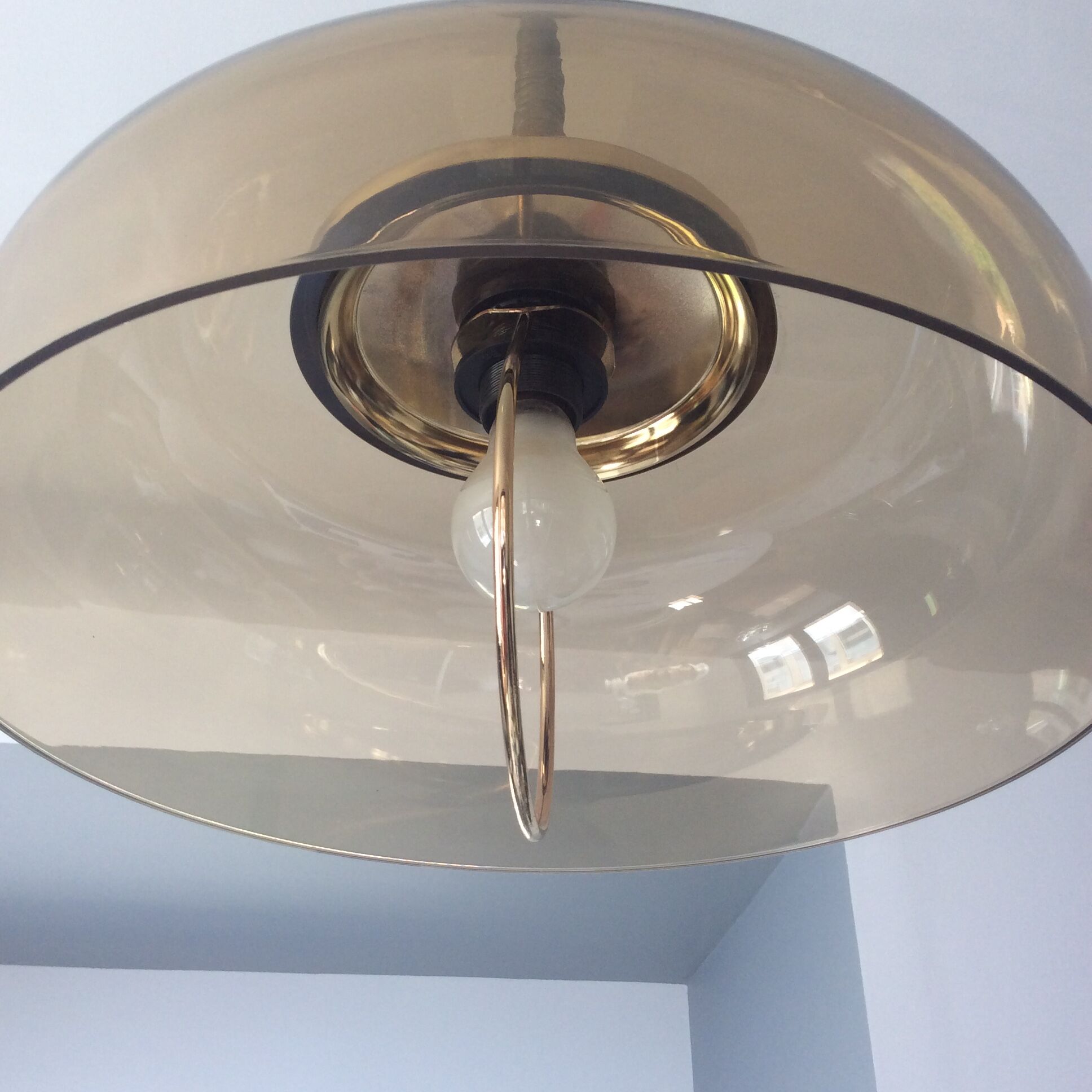 Vintage 70s suspension in smoked plexiglass