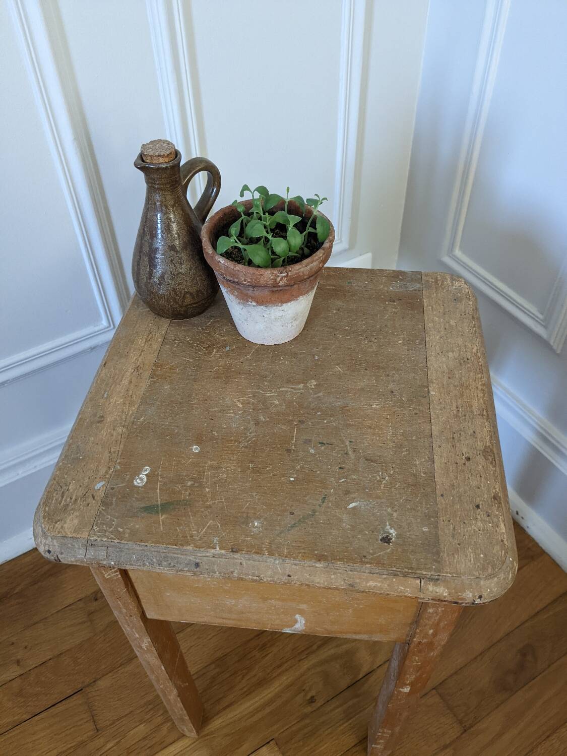Painter's chest stool