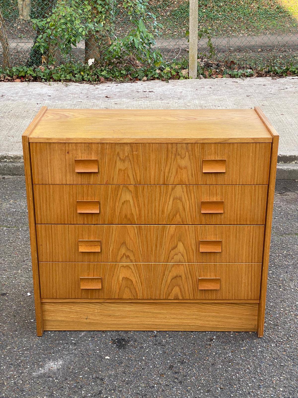 Scandinavian wardrobe with 2 sections in oak from the 1970s.