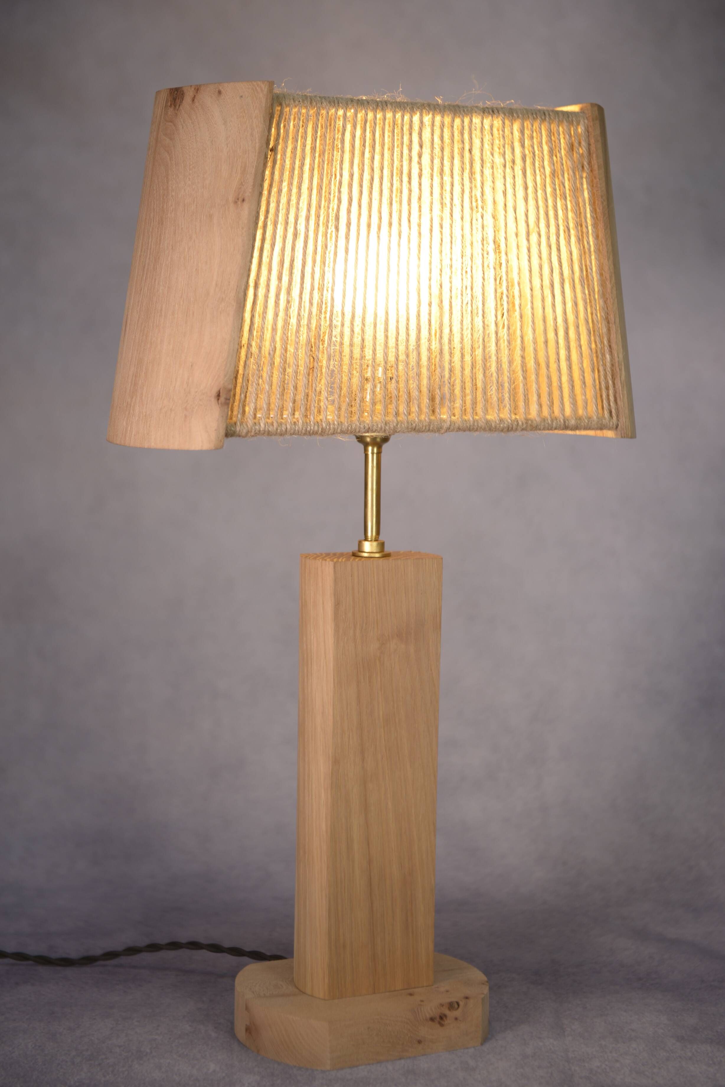 Brutalist lamp in elm and solid oak with a cord shade – 1980s