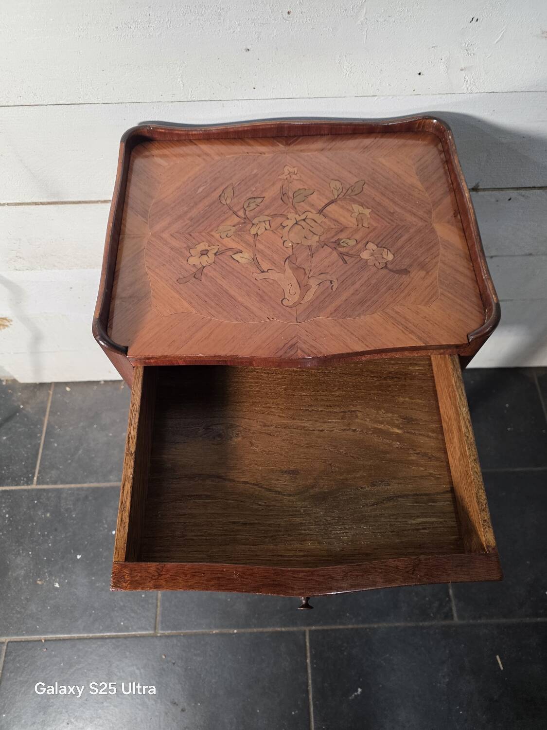 Louis XV style bedside table in marquetry with 3 drawers.
