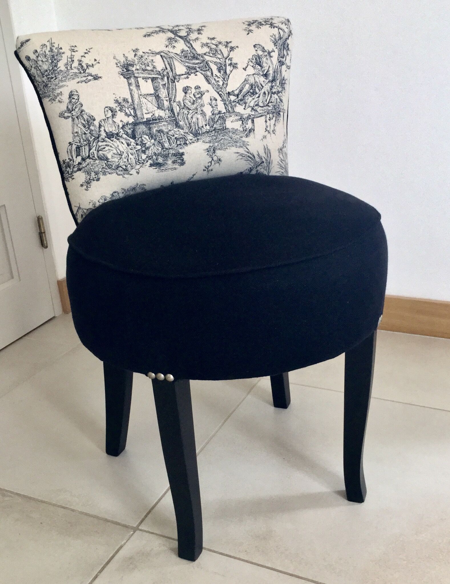 Fully restored old boudoir armchair
