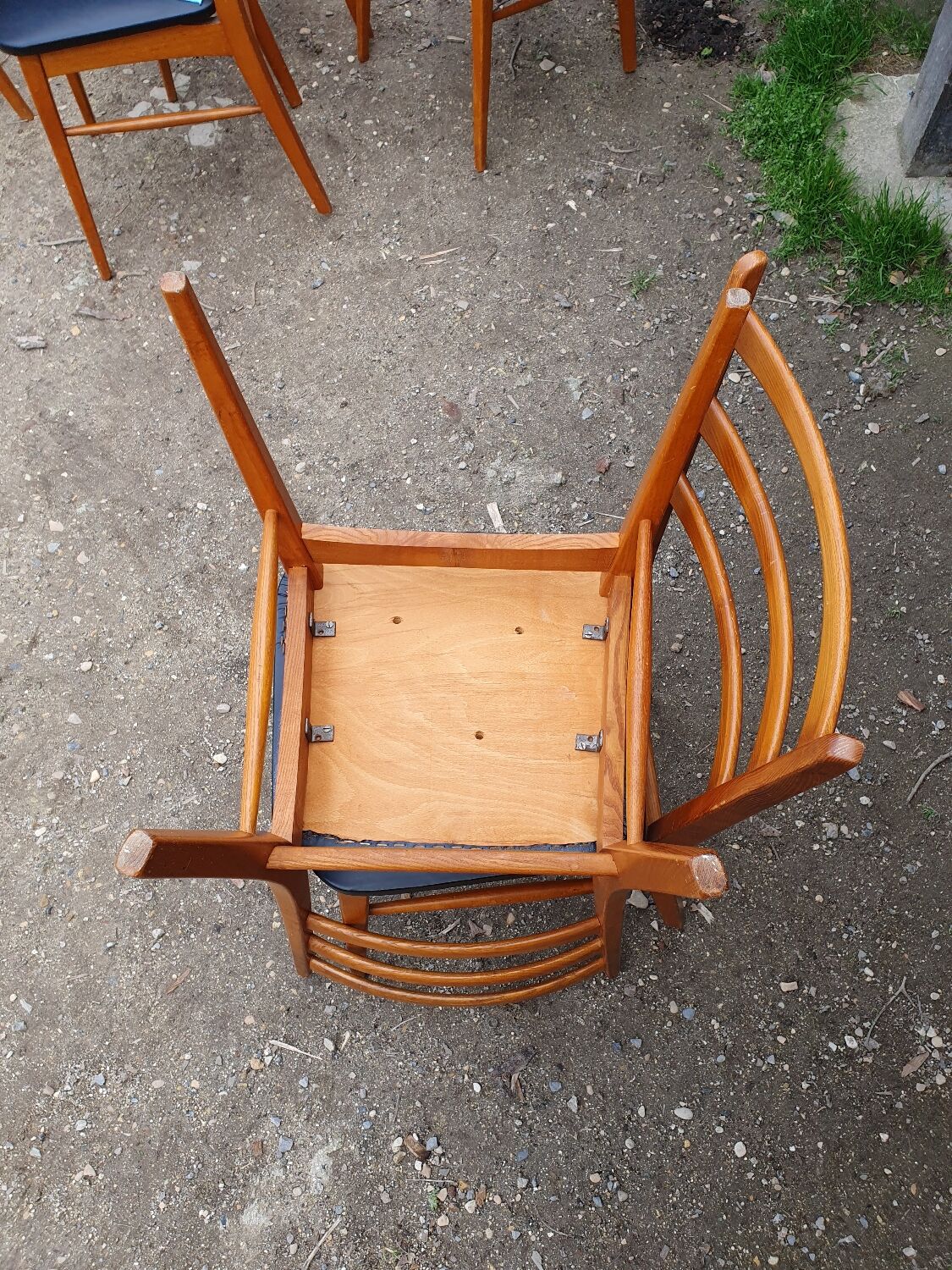 Set of 6 teak chairs and imitation black leather an 60 scandinavian design