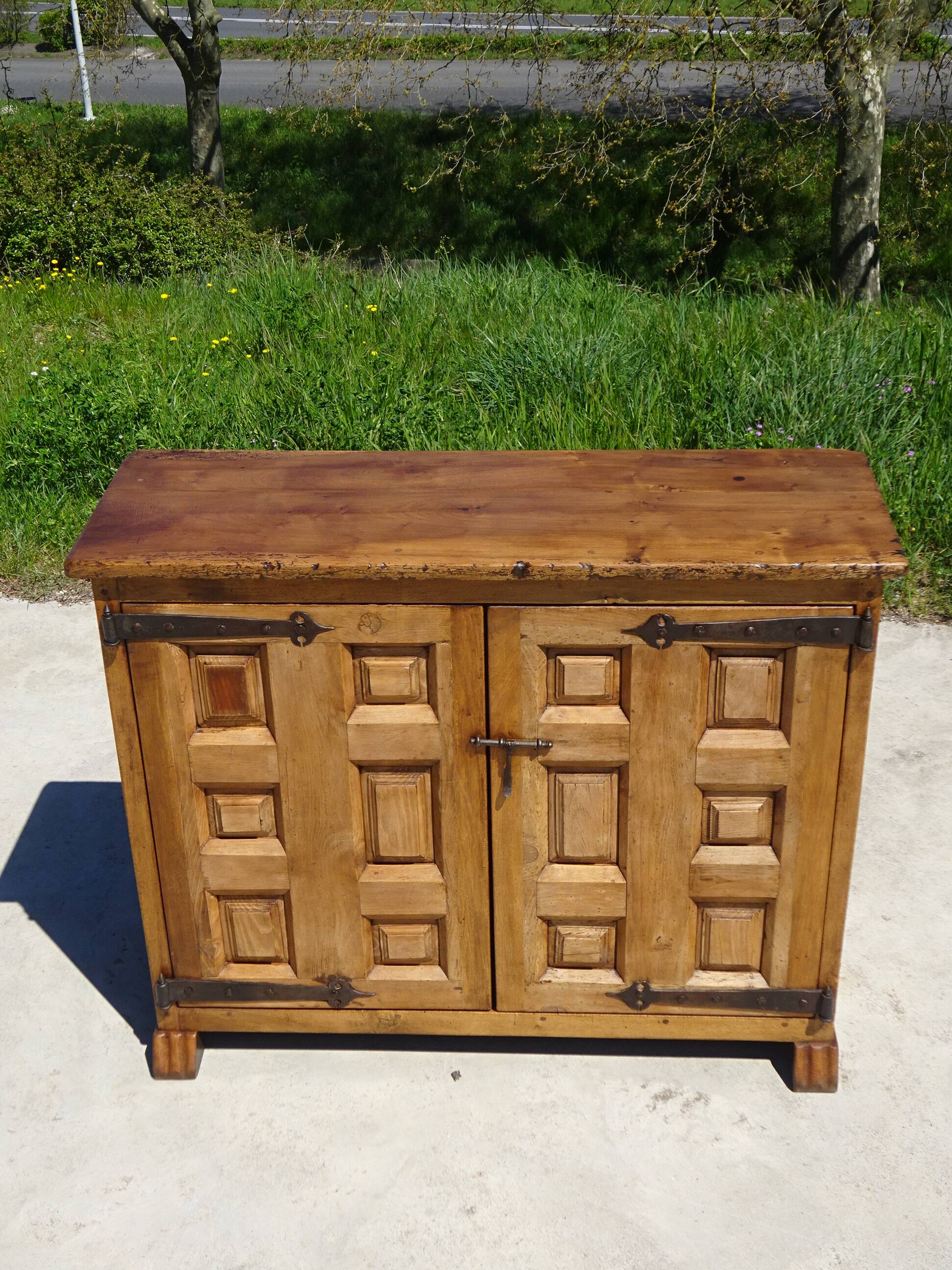 Shallow old Tuscan buffet