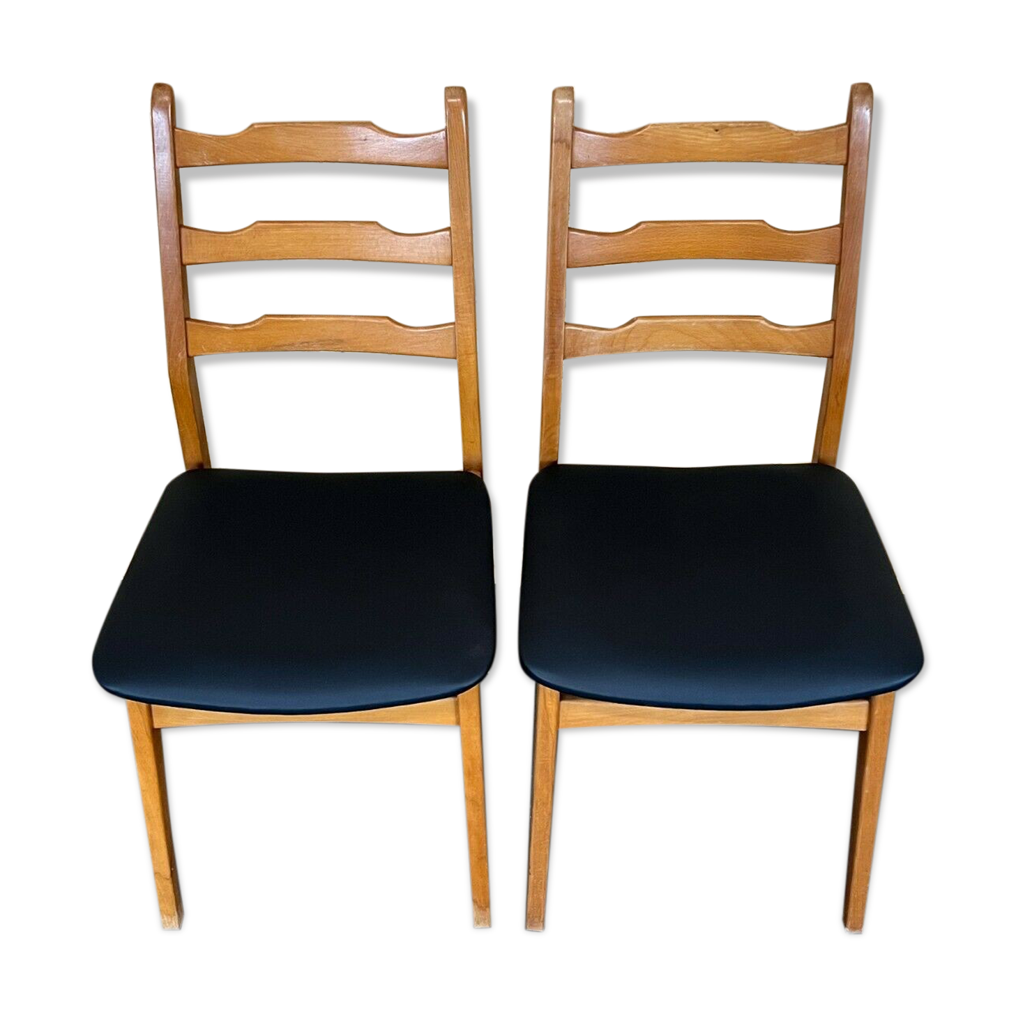 2 chairs
