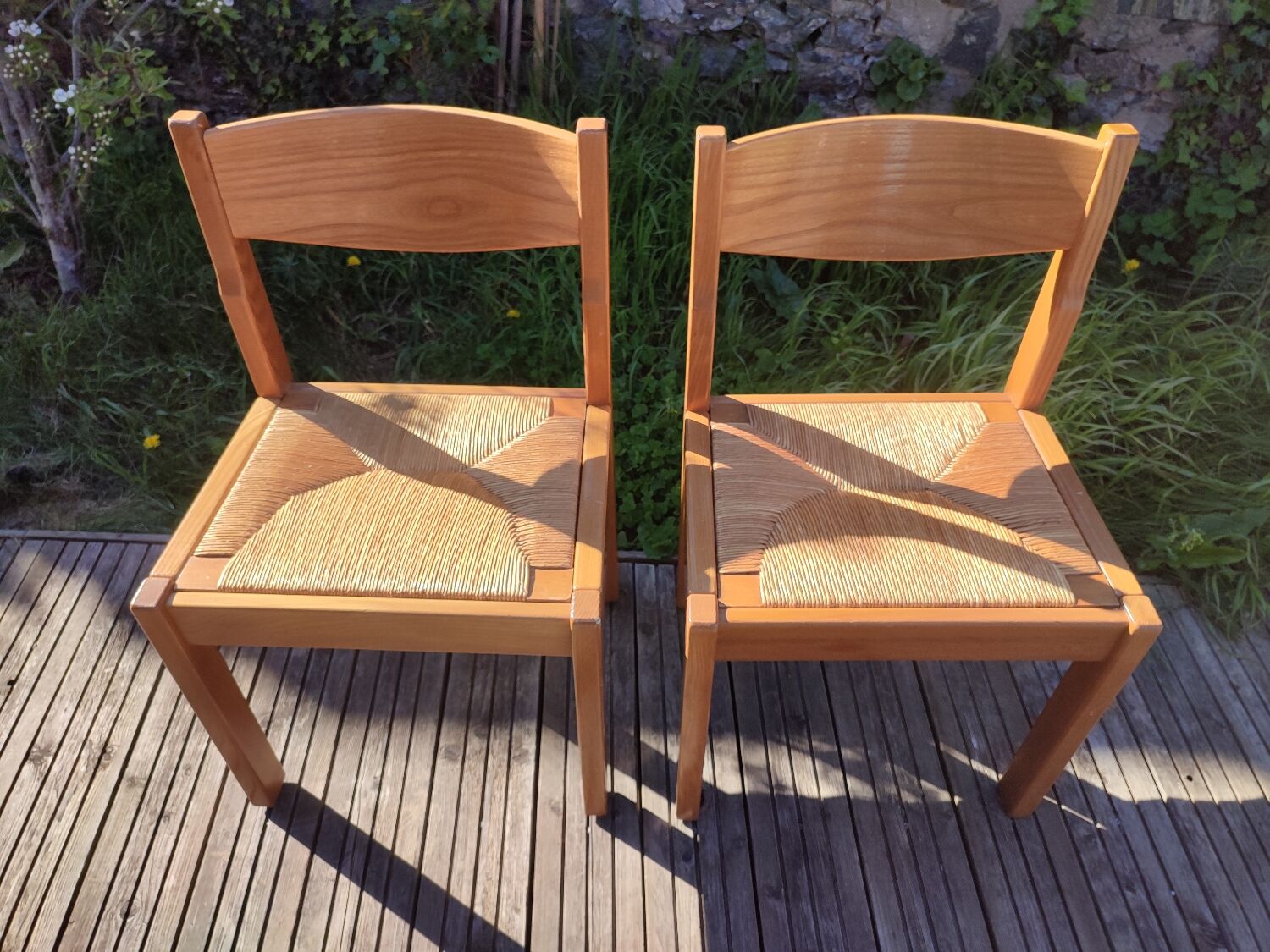 Chaise paille et orme maison regain