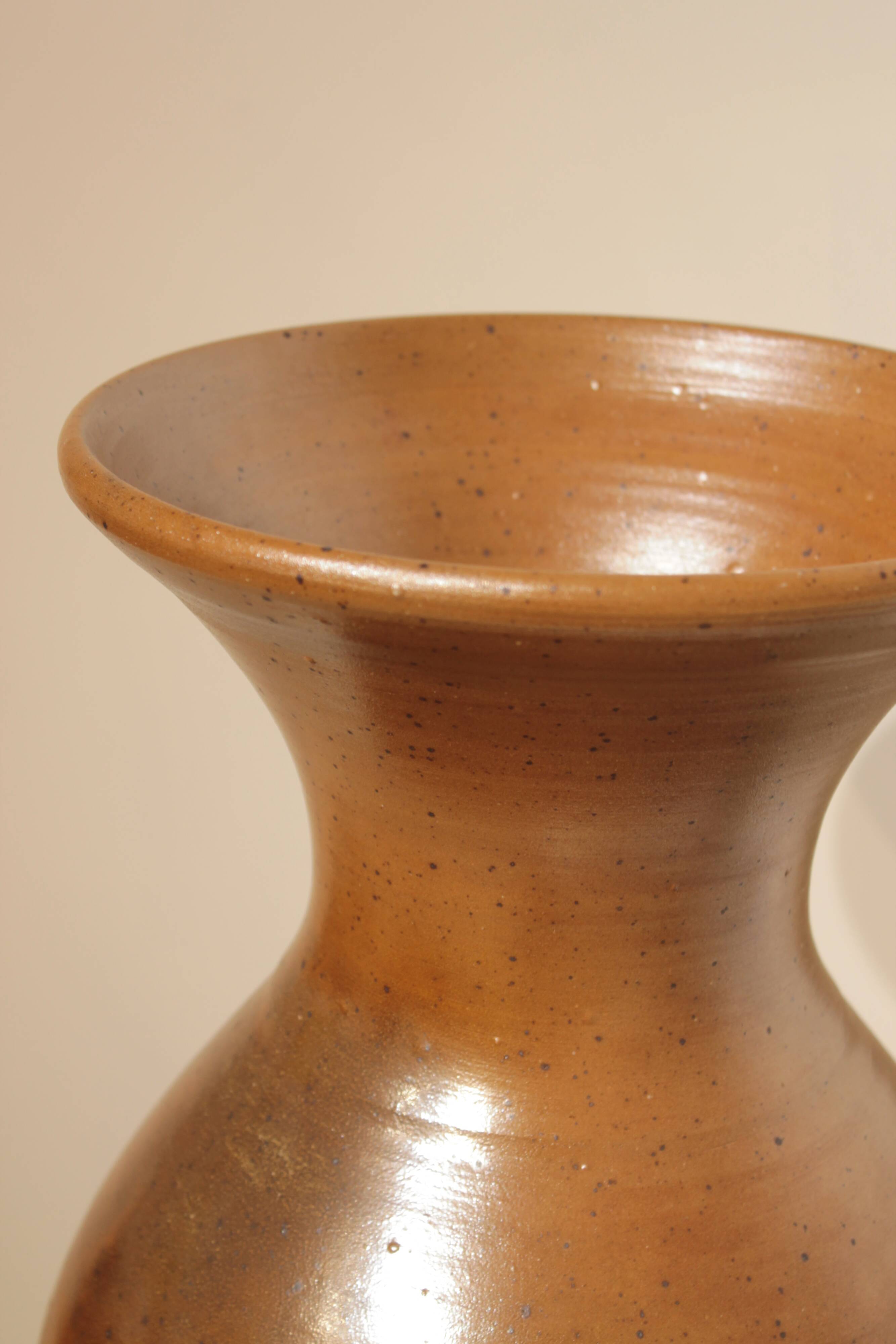 Important iridescent stoneware vase