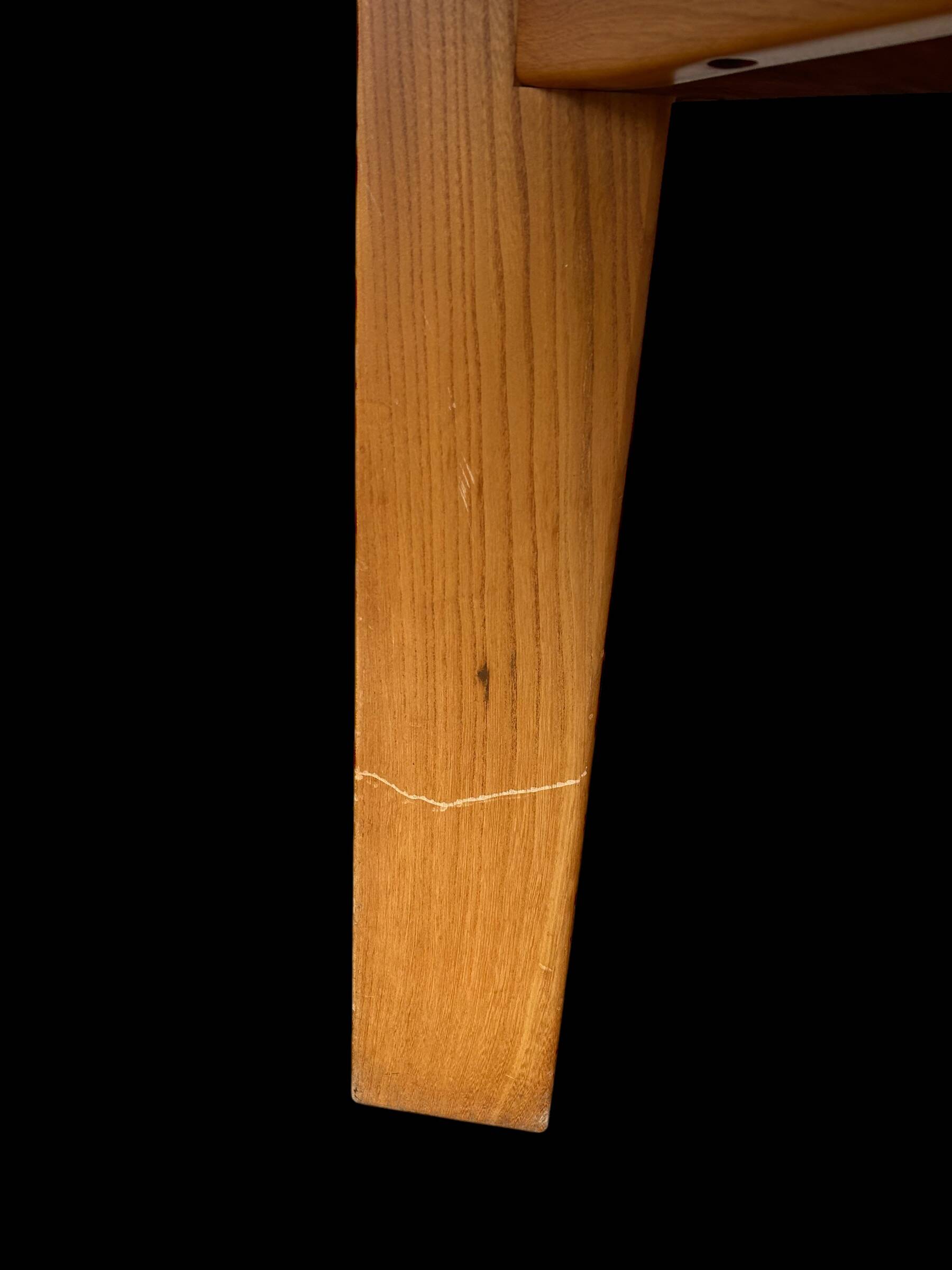 dining table in elm Maison Regain