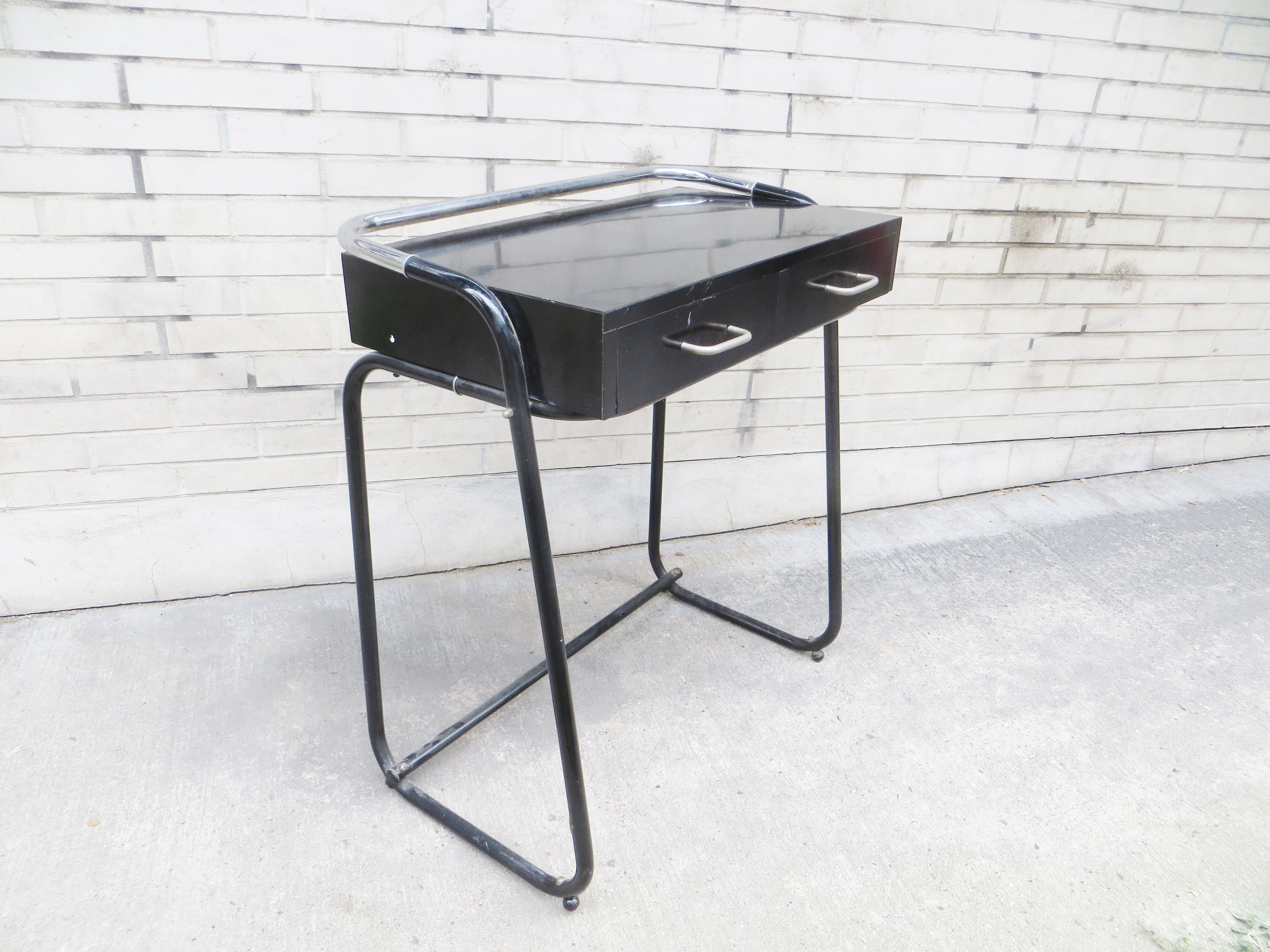 Vintage modernist table 60s