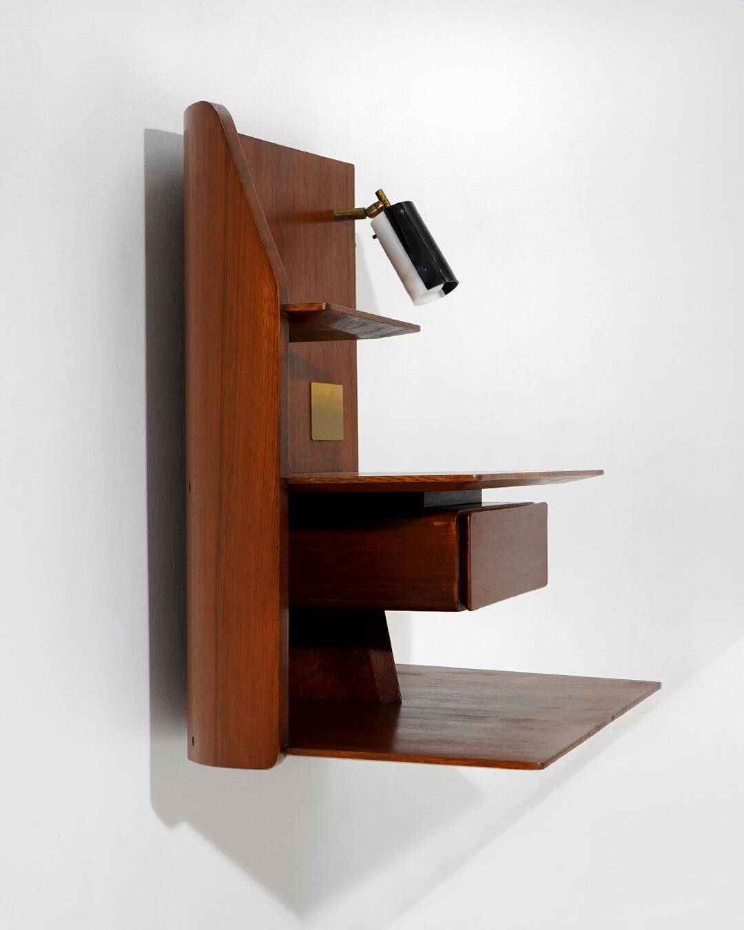 Pair of wall-mounted nightstand by Gio Ponti for Dassi, 1960s
