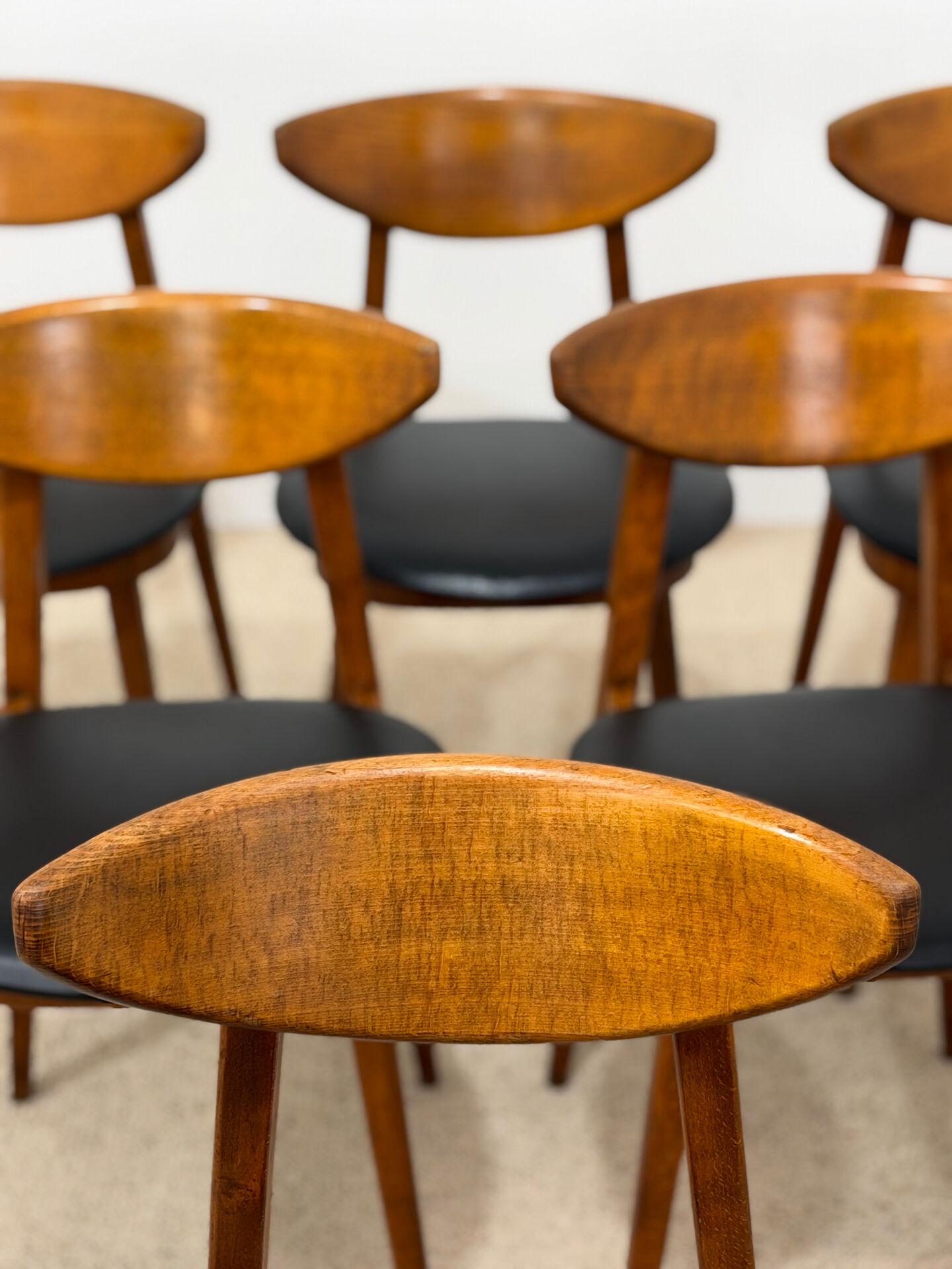 4 Fontania chairs attributed to Baumann – 1960s