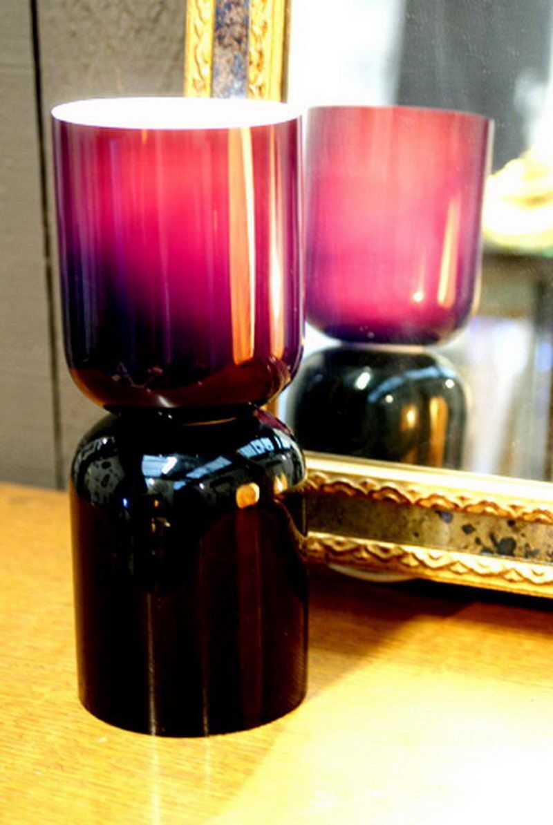 Diabolo lamp in purplish glass France 1970