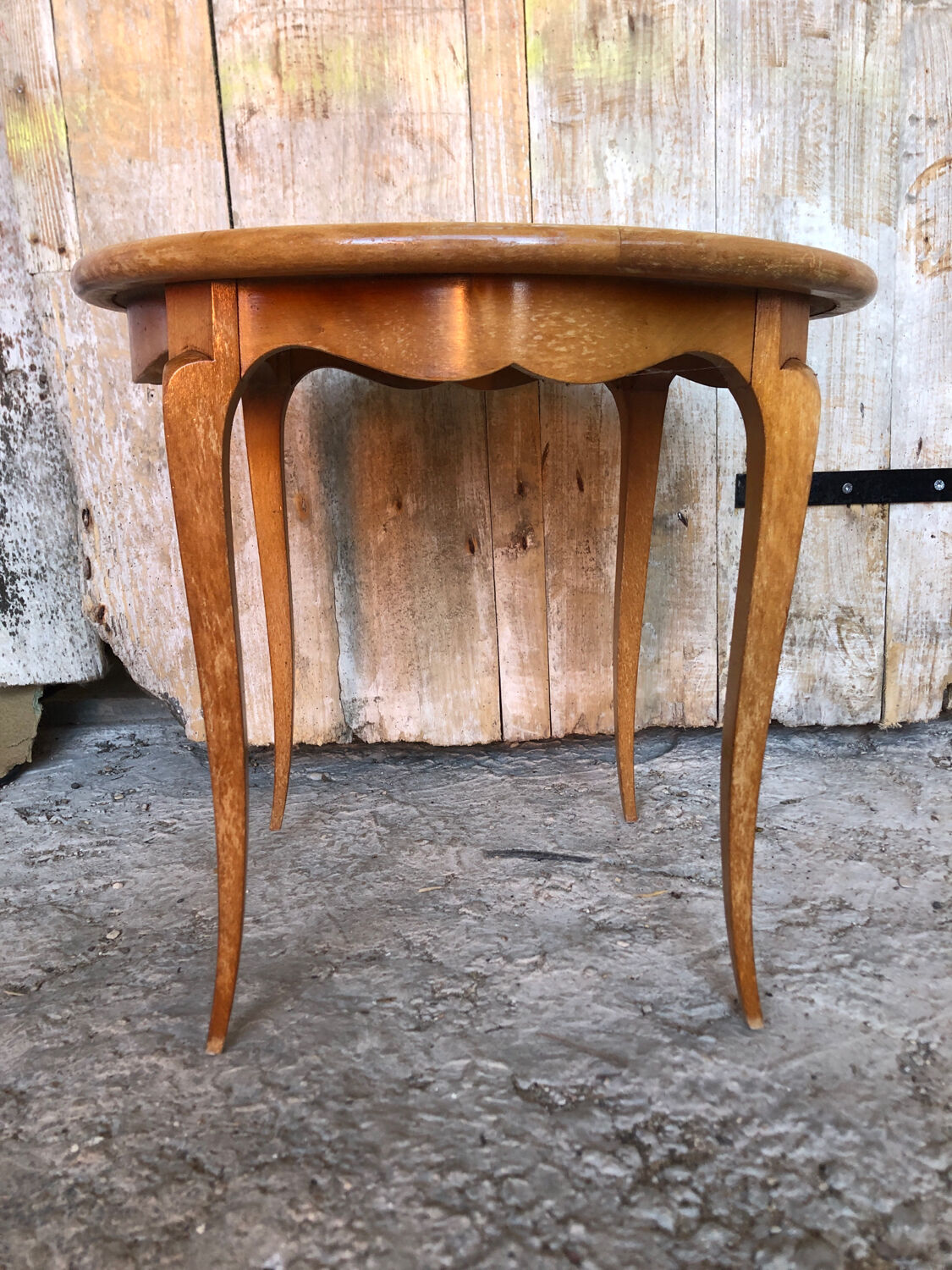 Coffee table style louis XV