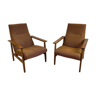 Paire de fauteuils marron brun massif origine Pays de l’Est, années 70-80