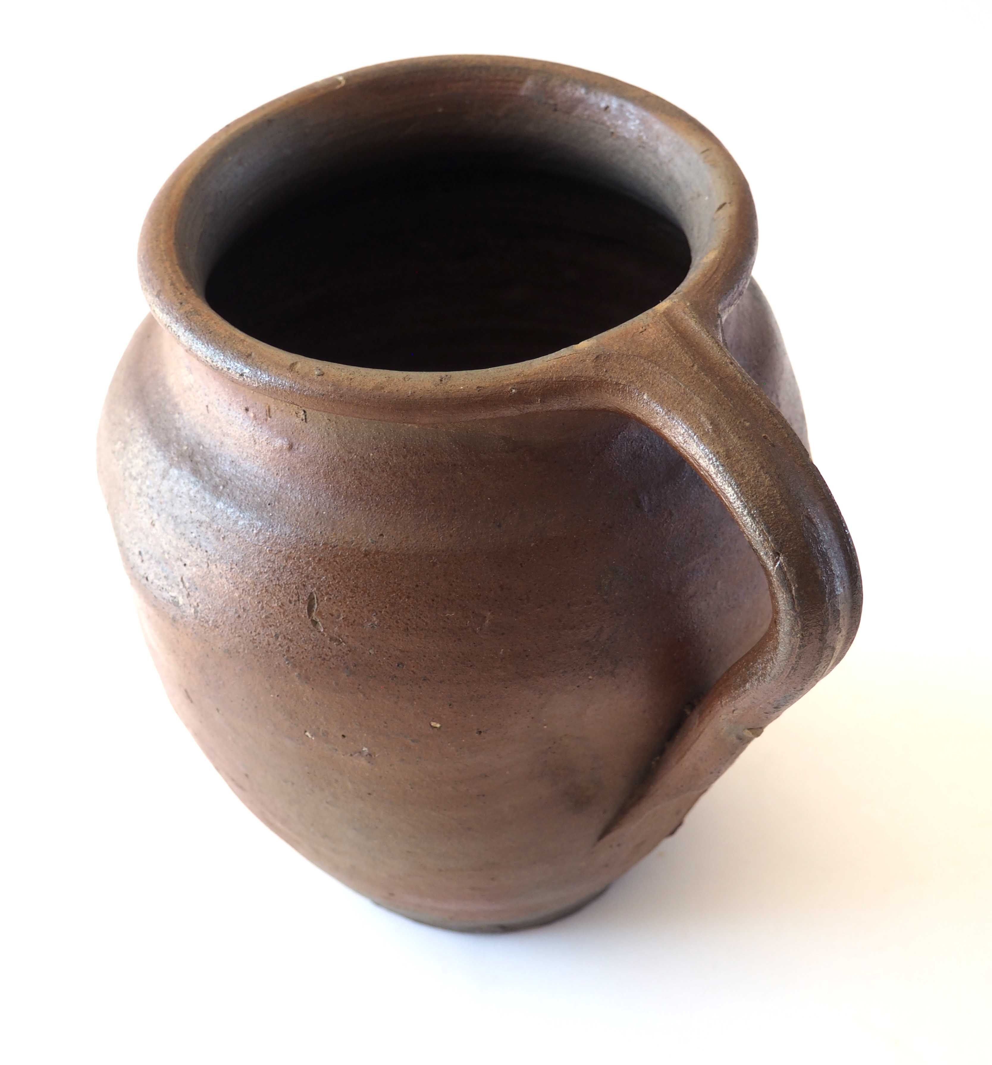 Rough pitcher sandstone of Ger