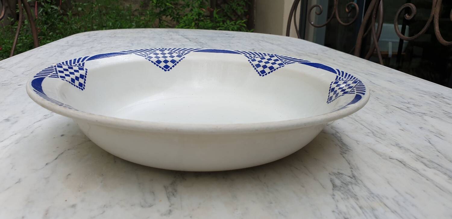 Moulin des Loups salad bowl, Pantin model