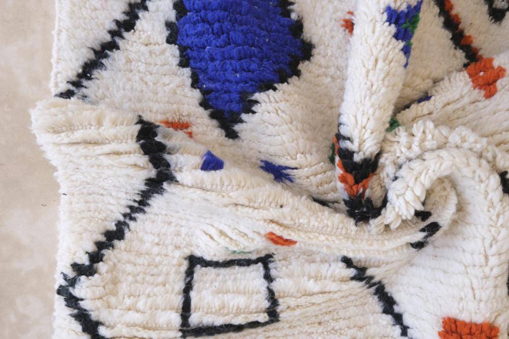 Berber rug from Morocco - 247 x 140 cm