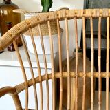 Old vintage sofa / rattan bench