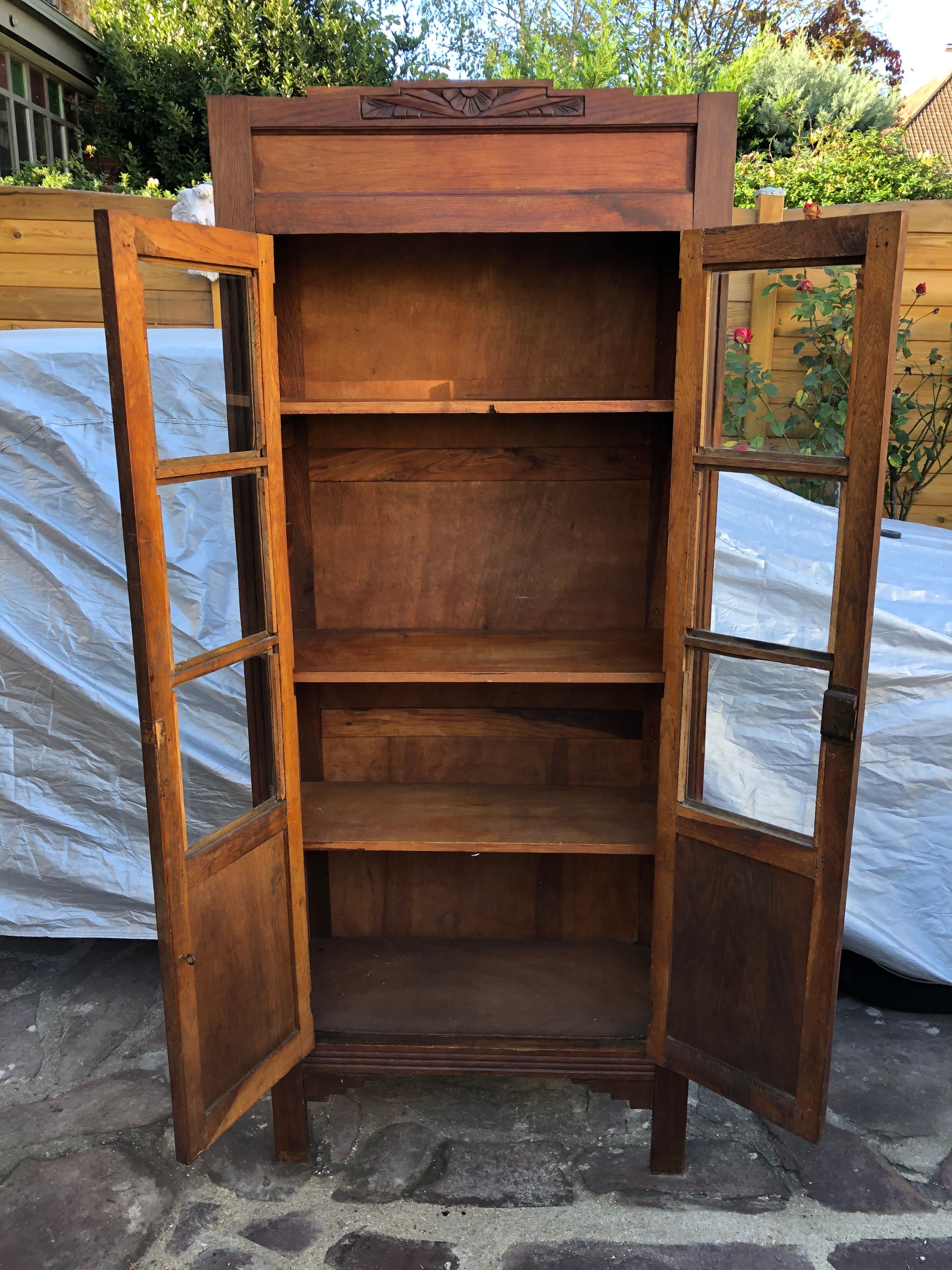 Armoire parisienne