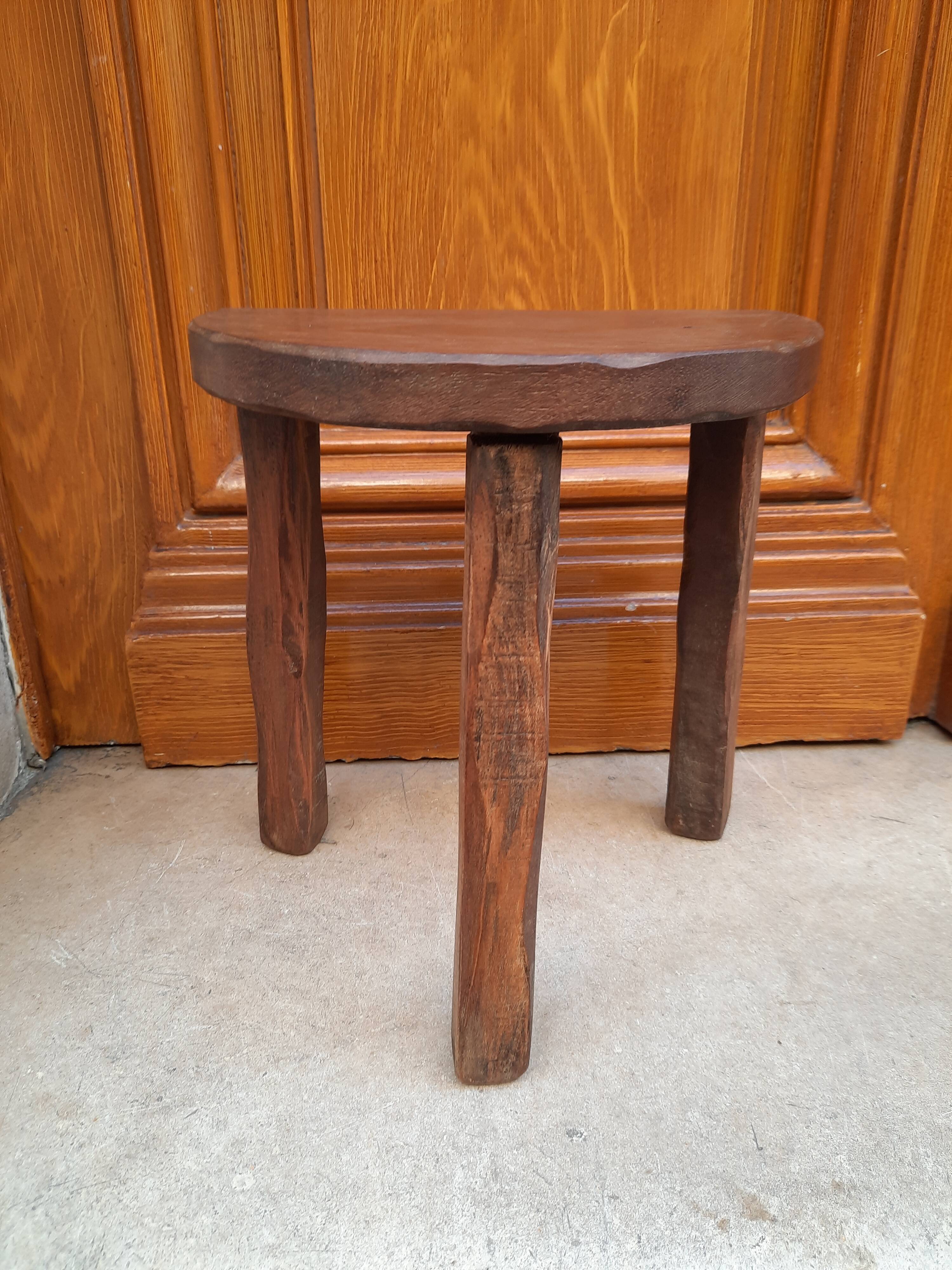 Tripod stool