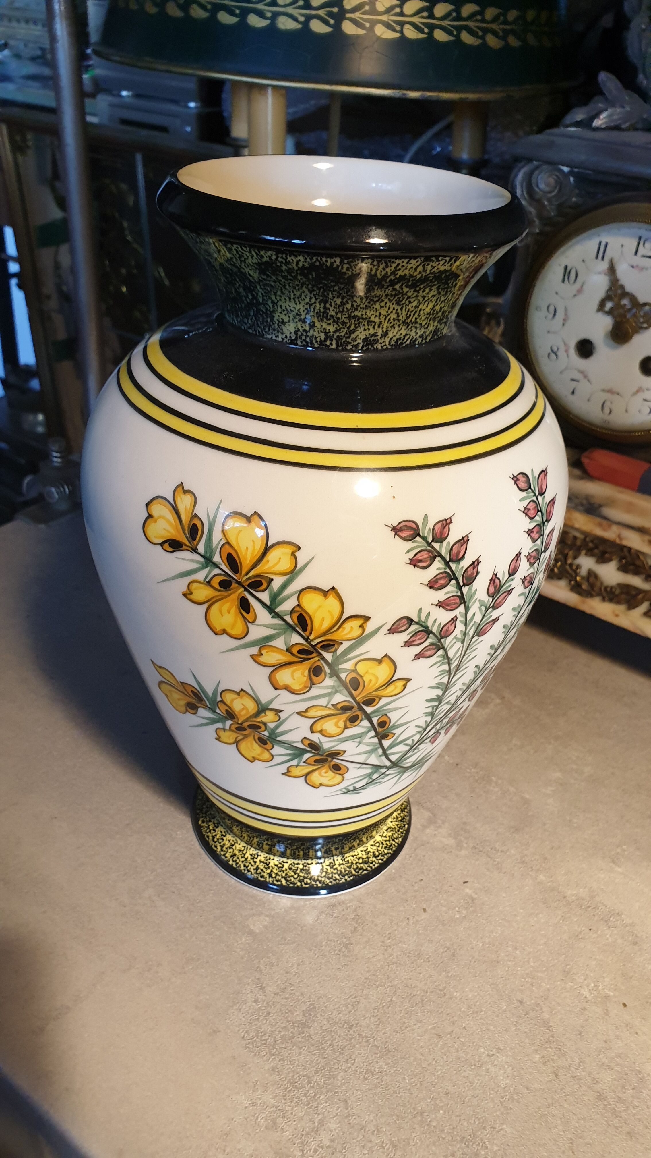 Wedding vase henriot Quimper