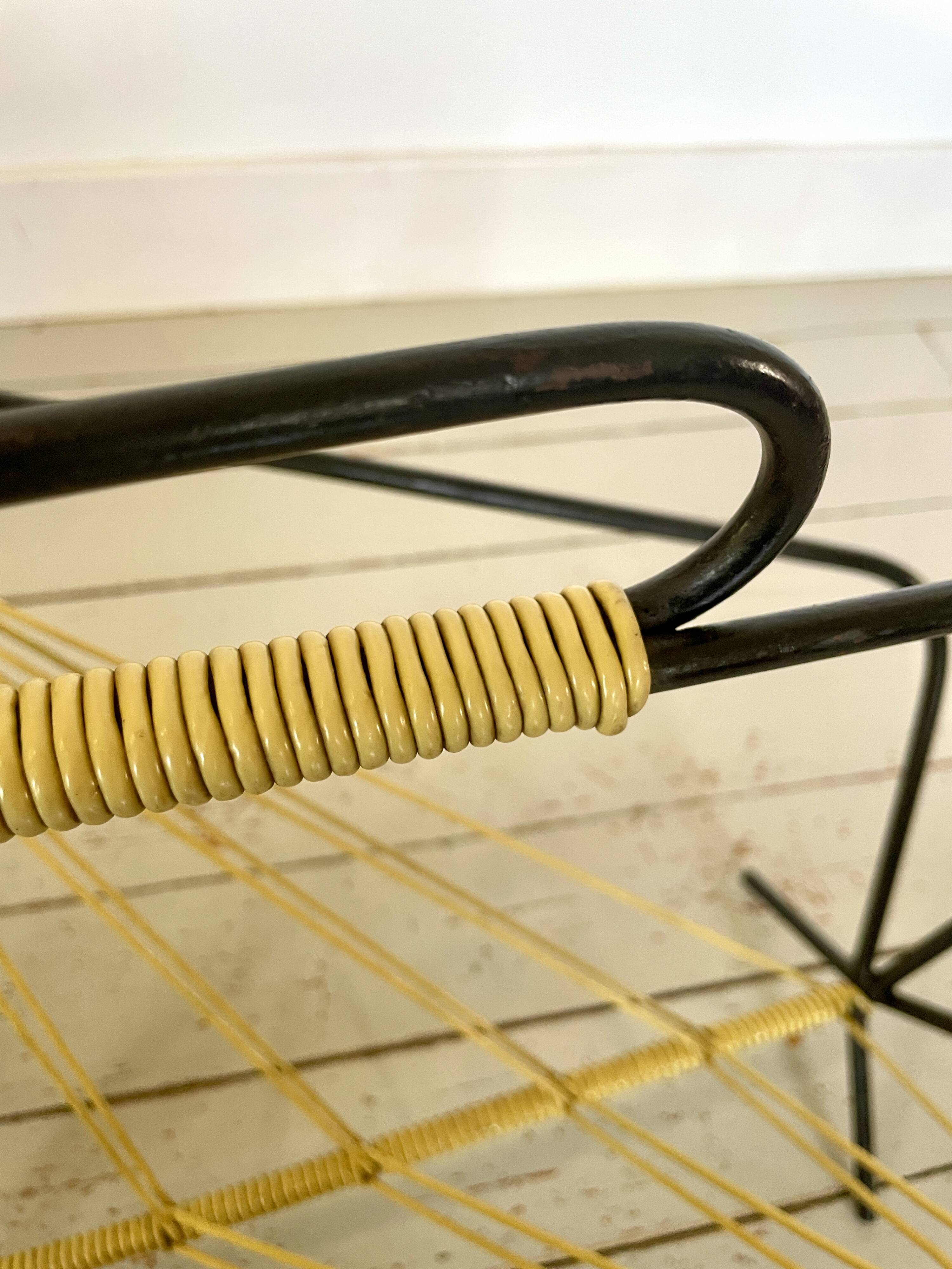 Porte-revues vintage scoubidou