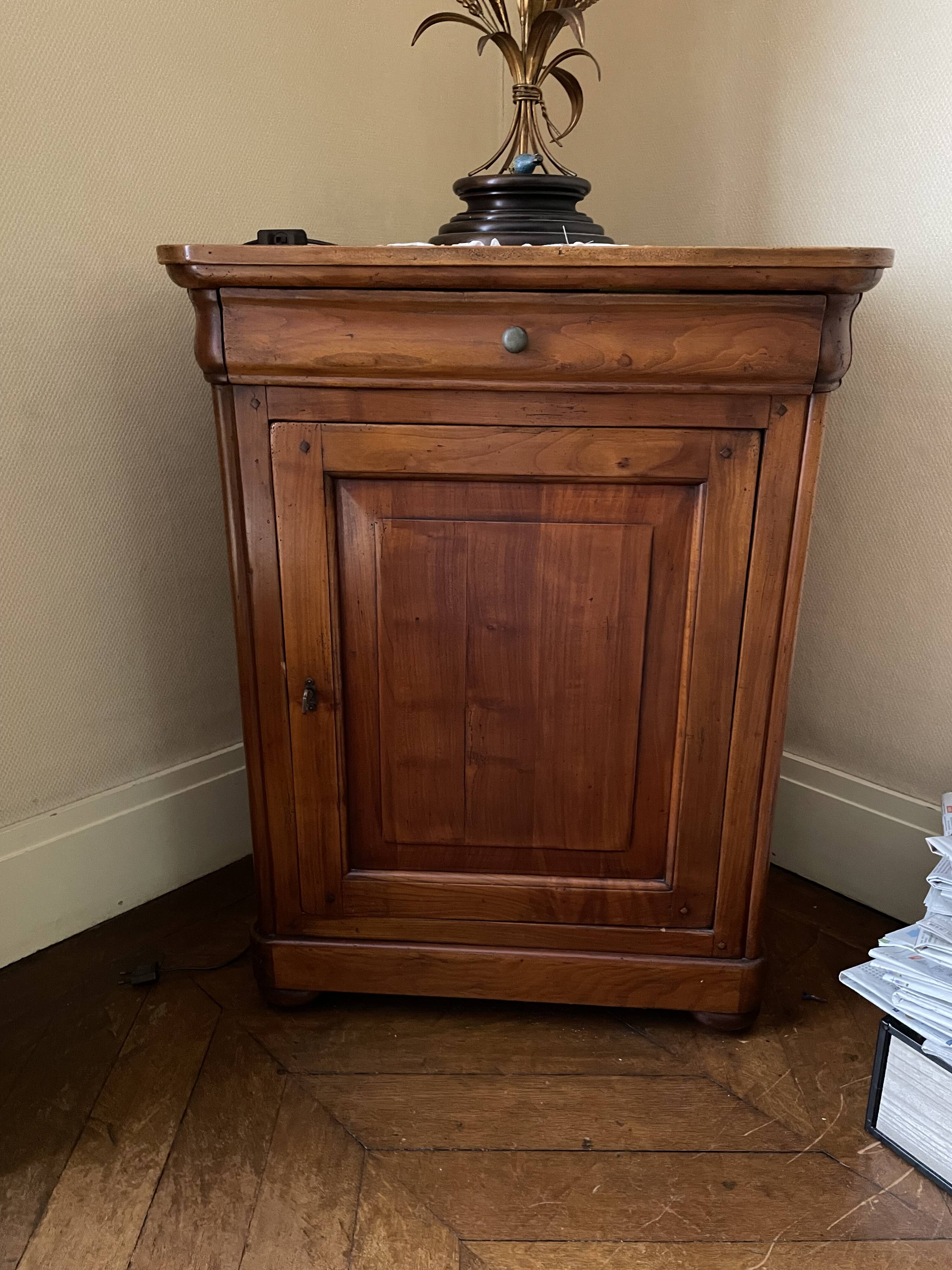 Meuble de rangement en bois