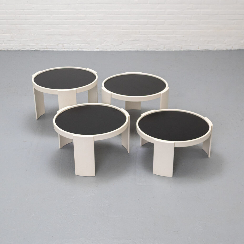 Cassina 780/783 Nesting Tables Gianfranco Frattini 1970s