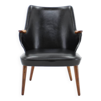 Fauteuil Erling Olsen en similicuir noir des années 1970, Danemark