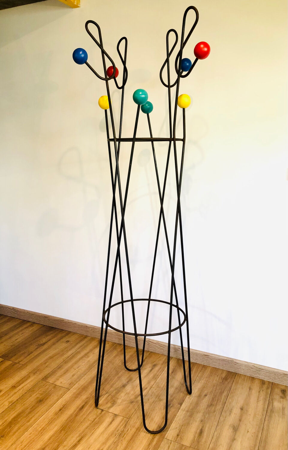 Cle de sol coat rack