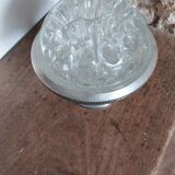 Pique fleurs en métal argenté et verre