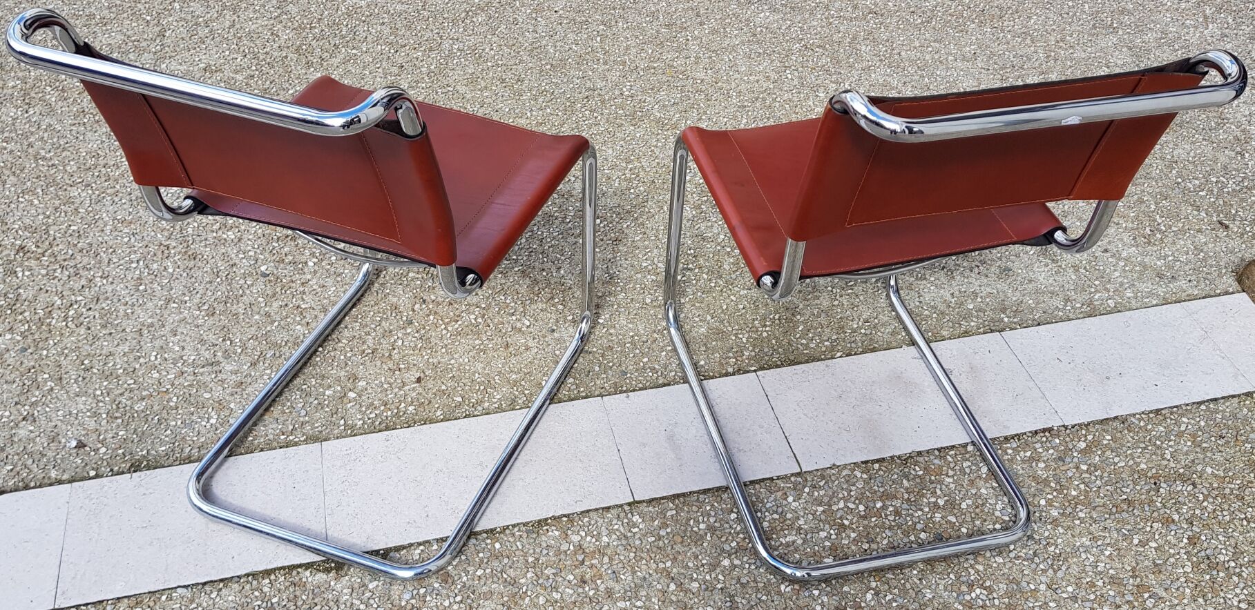 Pairs of Marcel Breuer chairs b33 camel.