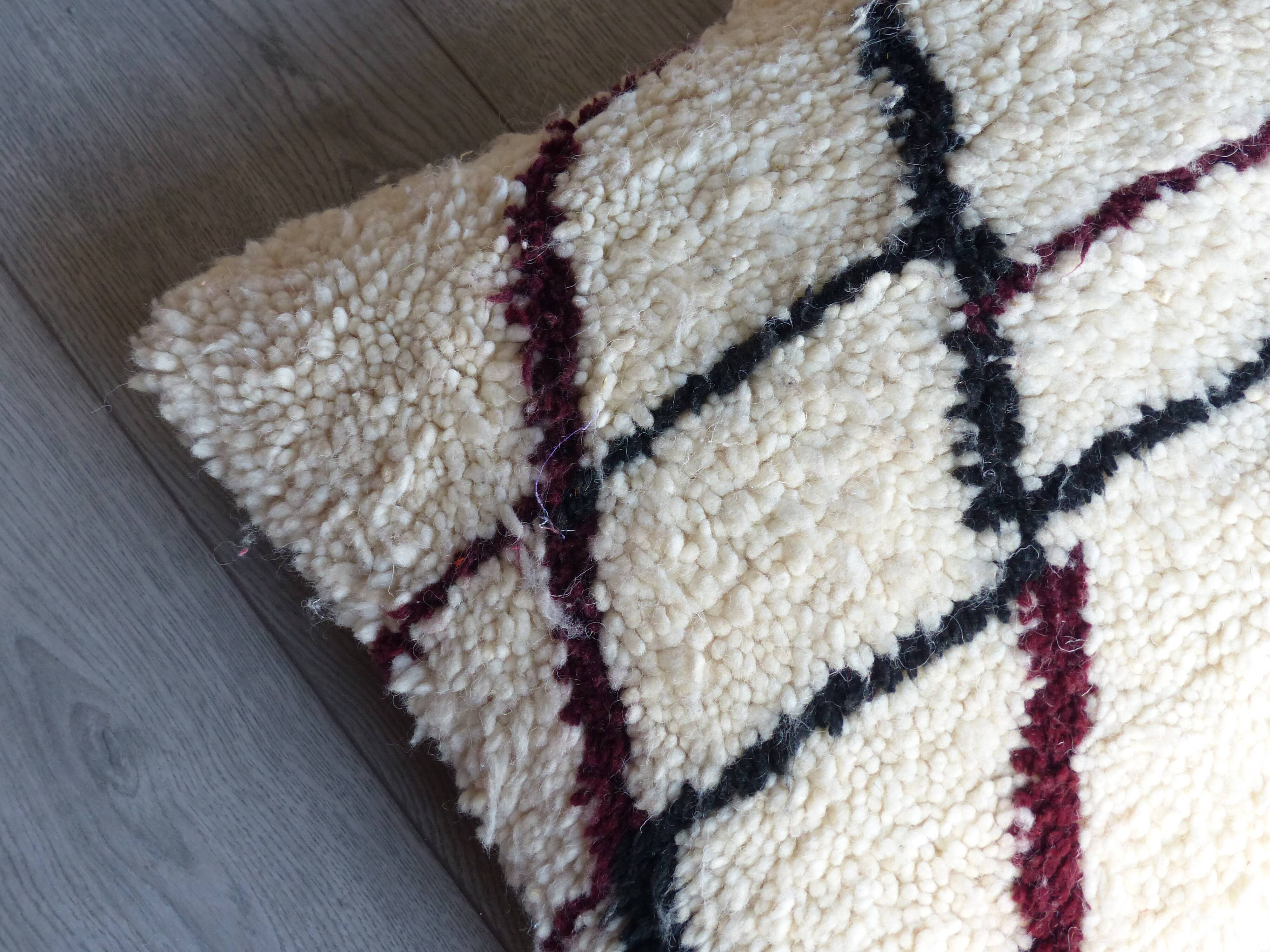 Housse de coussin berbère beni ouarain