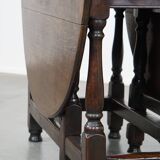 Very beautiful antique English oak gateleg table with an excellent patina